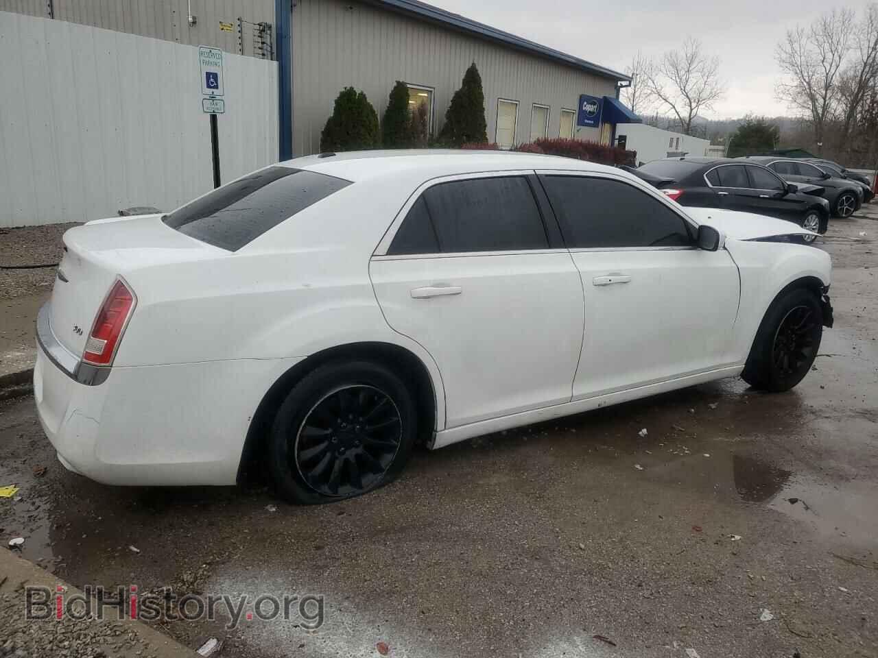 2014 CHRYSLER 300 - VIN: 2C3CCAAG7EH243740 - Фото 3