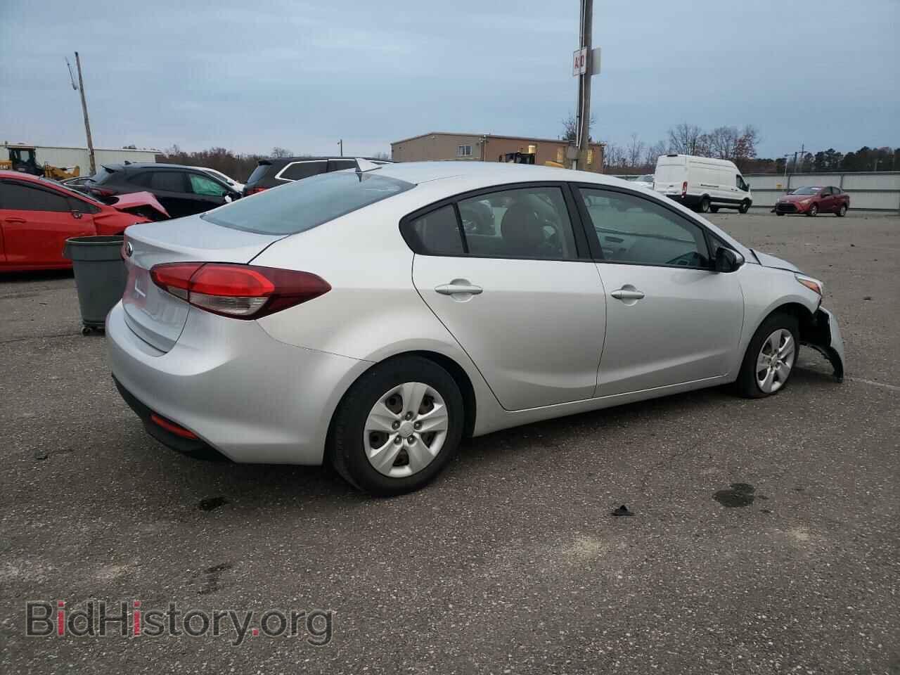 2017 KIA FORTE - VIN: 3KPFL4A74HE060063 - Фото 3