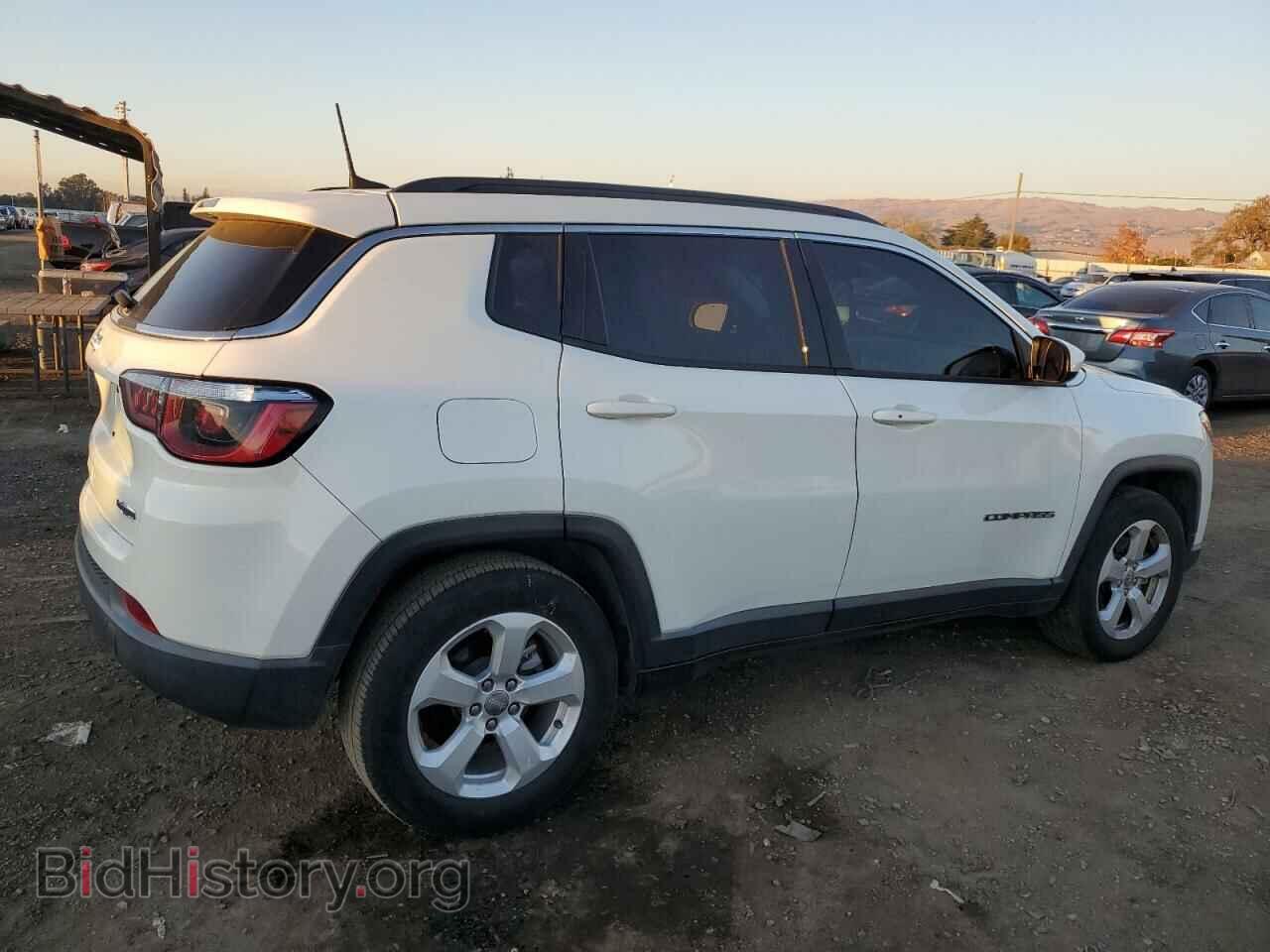 2017 JEEP COMPASS - VIN: 3C4NJCBB3HT669283 - Фото 3
