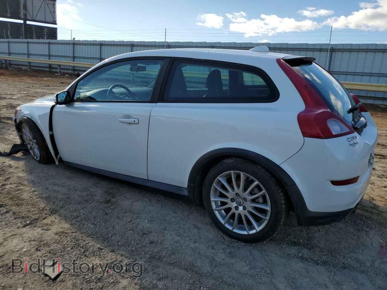 2011 VOLVO C30 - VIN: YV1672MK5B2212083 - Фото 2