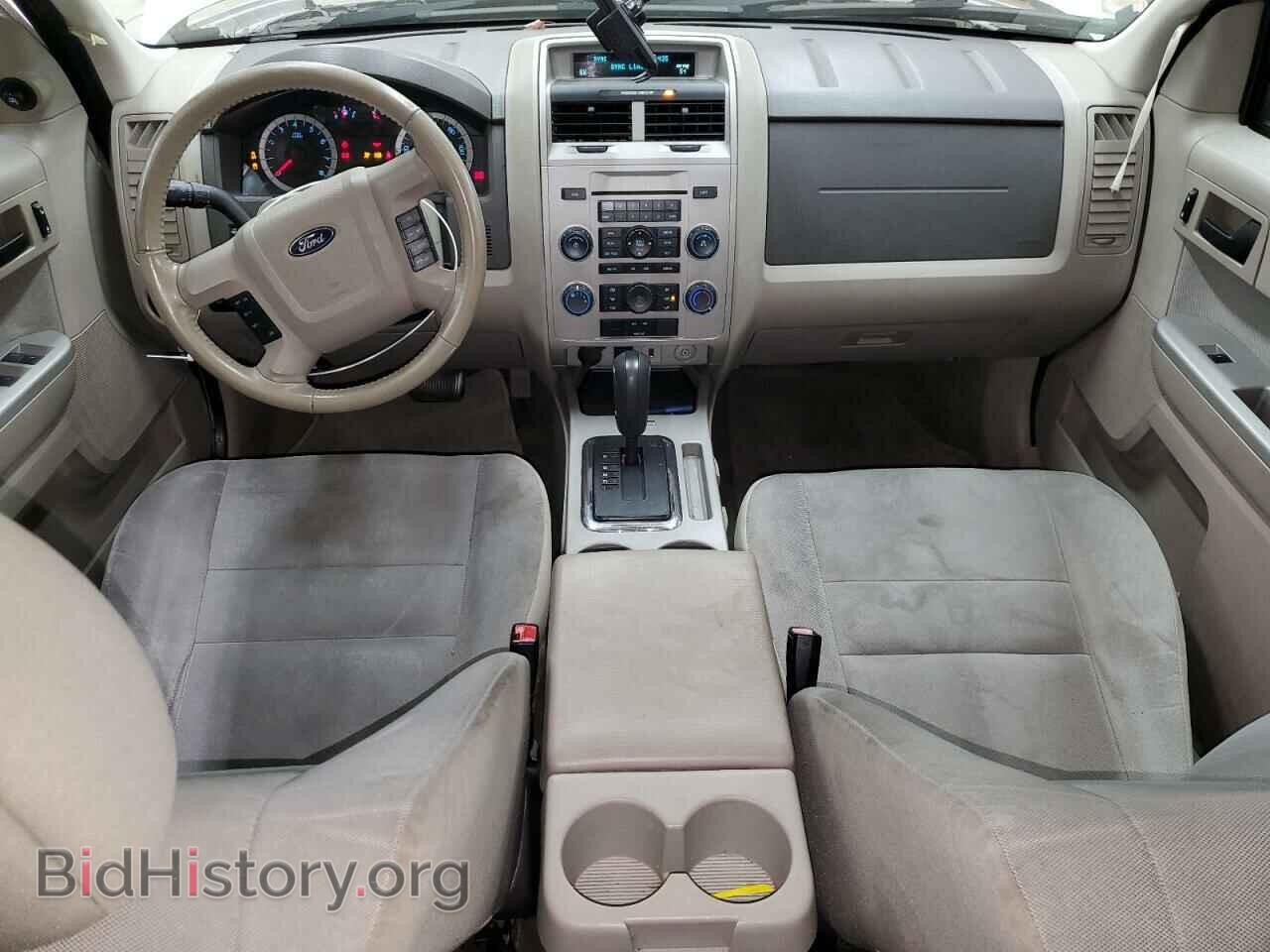 2011 FORD ESCAPE - VIN: 1FMCU0D74BKB64301 - Фото 8