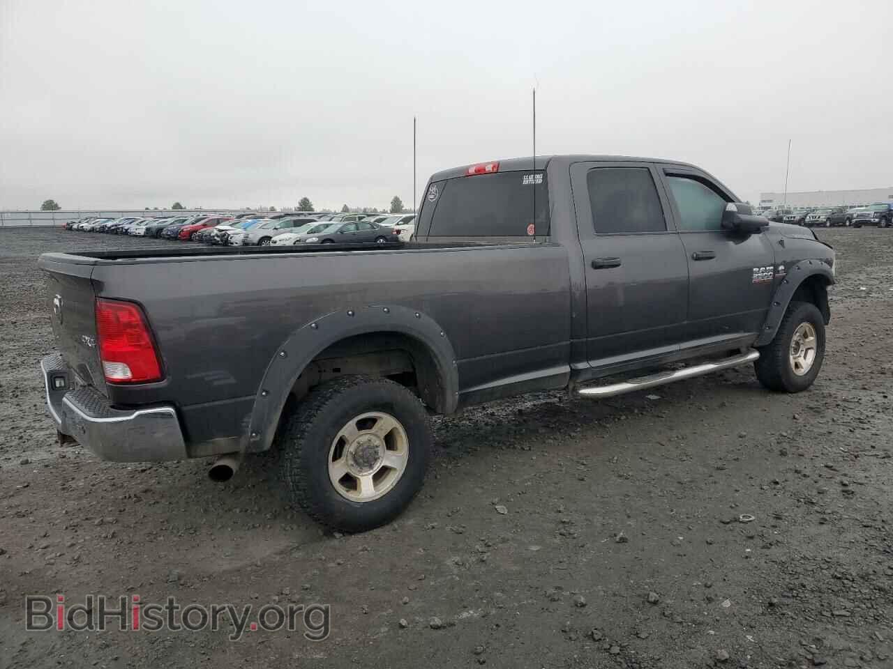 2017 RAM All Models - VIN: 3C6UR5HL2HG683630 - Photo 3