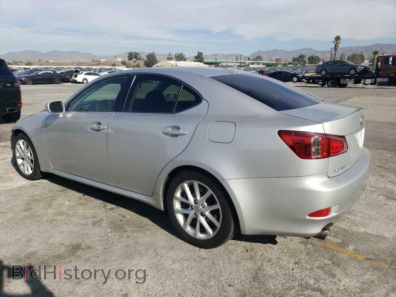 2011 LEXUS IS - VIN: JTHBF5C2XB2101747 - Фото 2