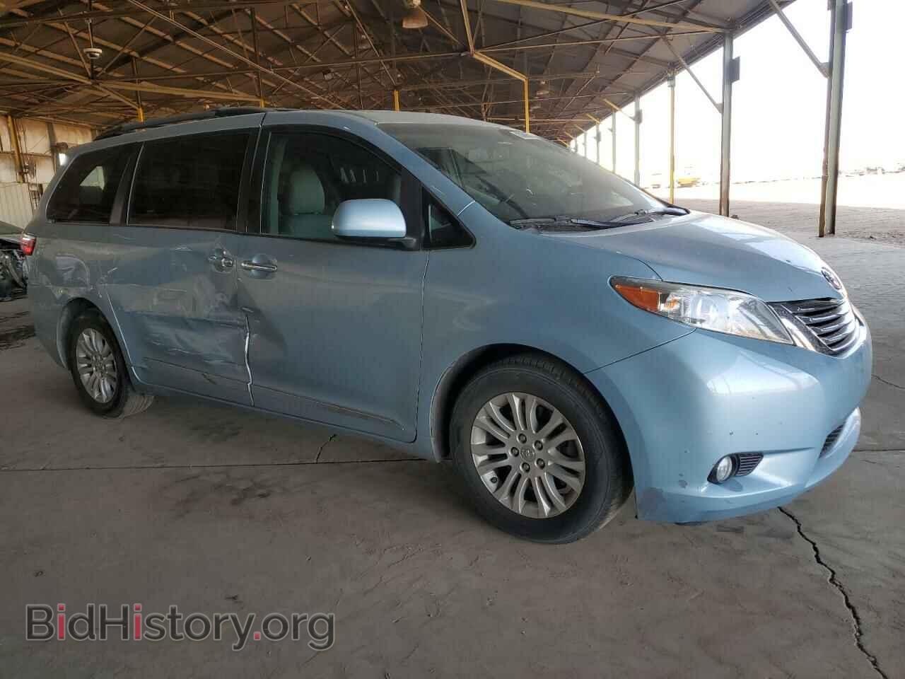 2017 TOYOTA All Models - VIN: 5TDYZ3DC7HS776438 - Фото 4