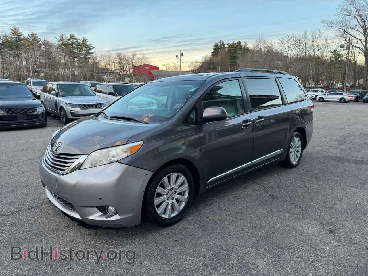 2011 TOYOTA All Models - VIN: 5TDDK3DC0BS027538 - Фото 2