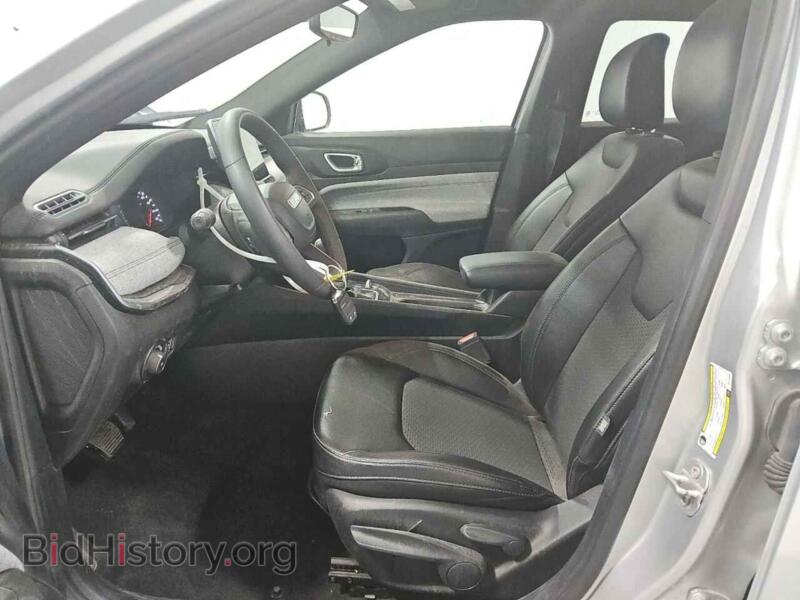 2024 Jeep COMPASS (VIN 3C4NJDBN2RT111068) — фото 7 из 13