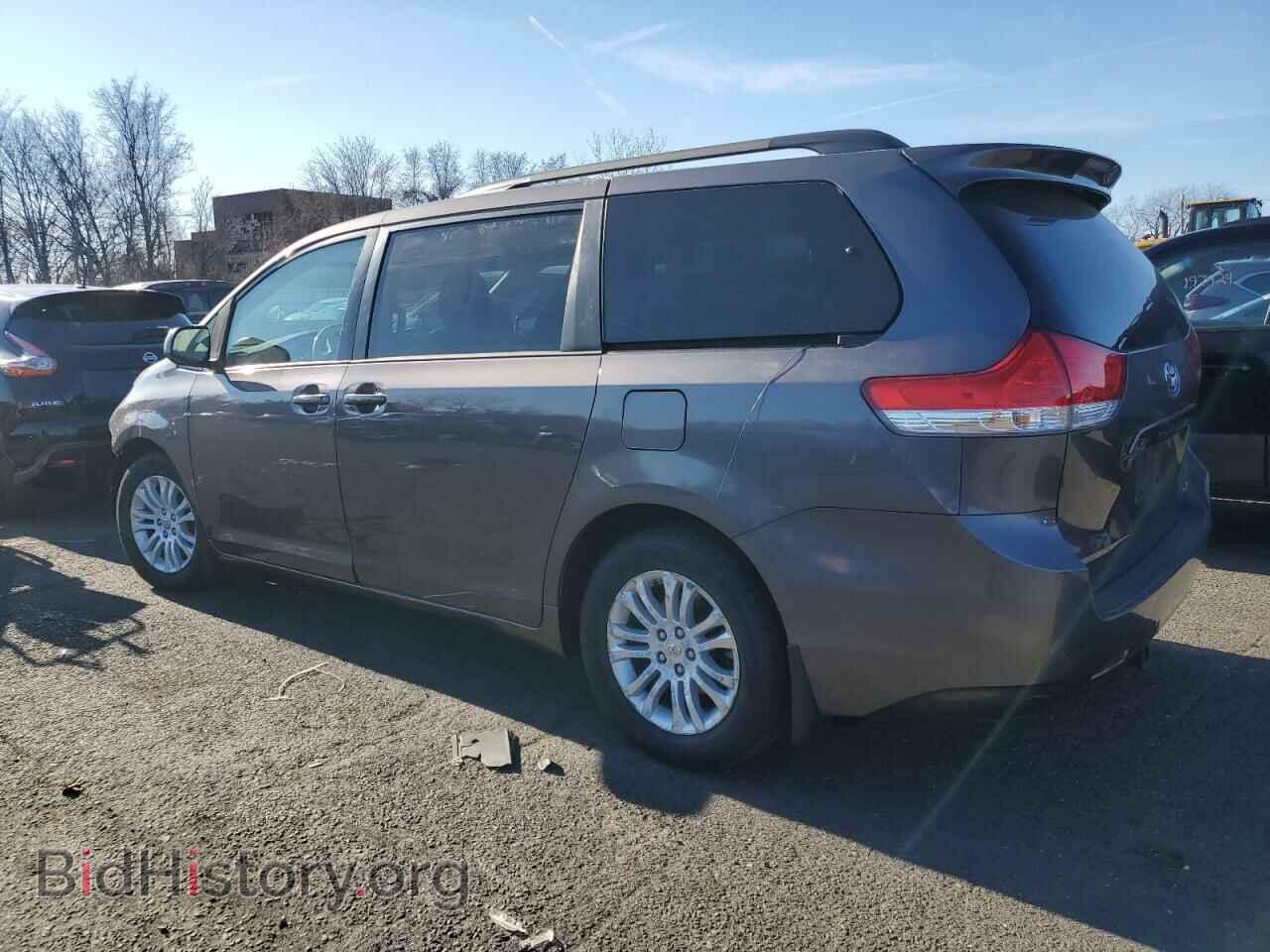 2011 TOYOTA All Models - VIN: 5TDYK3DC6BS065244 - Photo 2