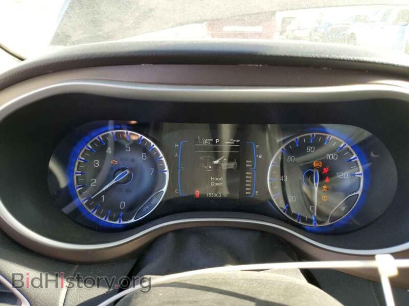 2017 Chrysler PACIFICA (VIN 2C4RC1BG0HR598638) — photo 9 of 13