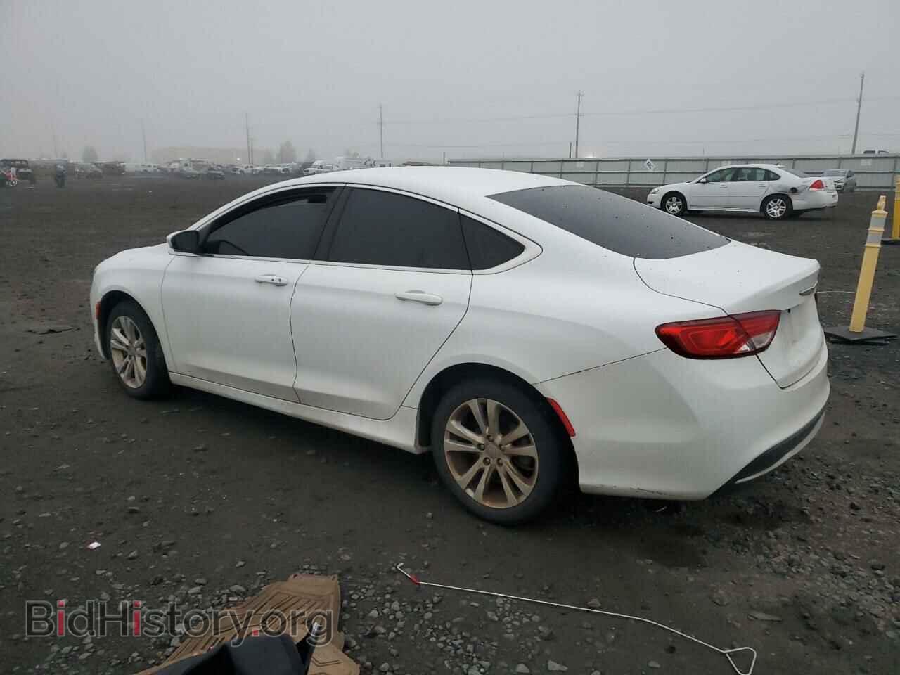 2015 CHRYSLER 200 - VIN: 1C3CCCABXFN528473 - Фото 2