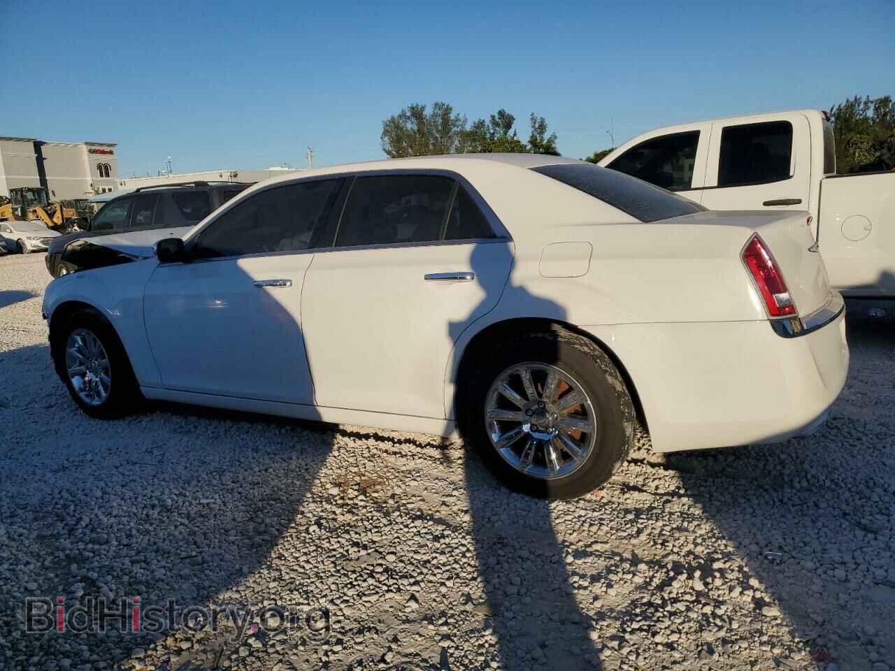 2012 CHRYSLER 300 - VIN: 2C3CCACG4CH138339 - Фото 2