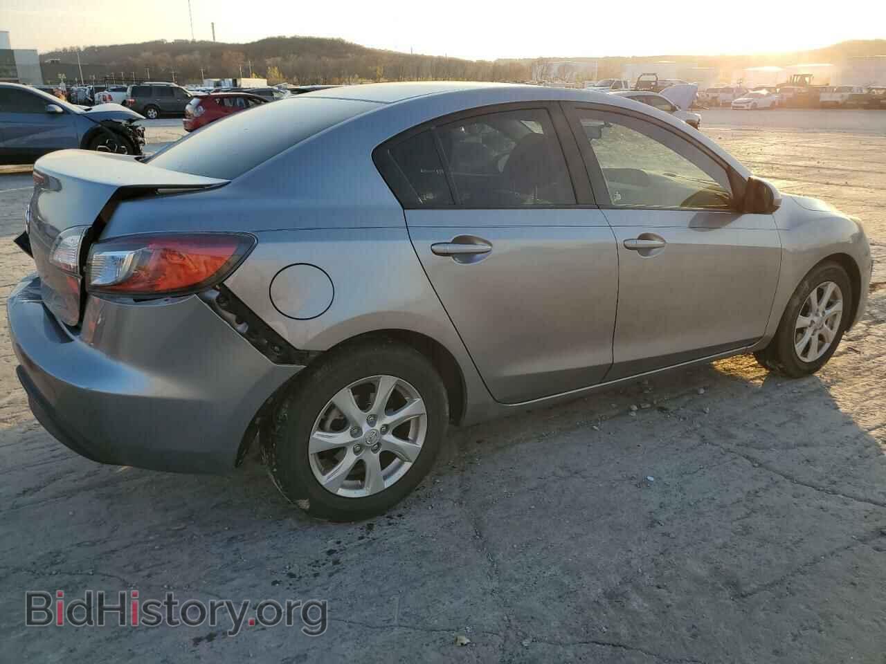 2011 MAZDA 3 - VIN: JM1BL1VF6B1410317 - Фото 3