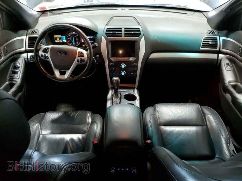2011 Ford EXPLORER (VIN 1FMHK8D8XBGA27255) — photo 8 of 13