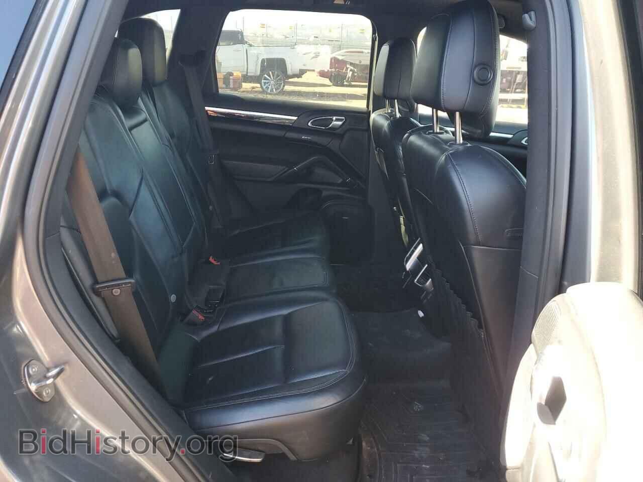2011 PORSCHE CAYENNE - VIN: WP1AB2A22BLA43359 - Фото 11