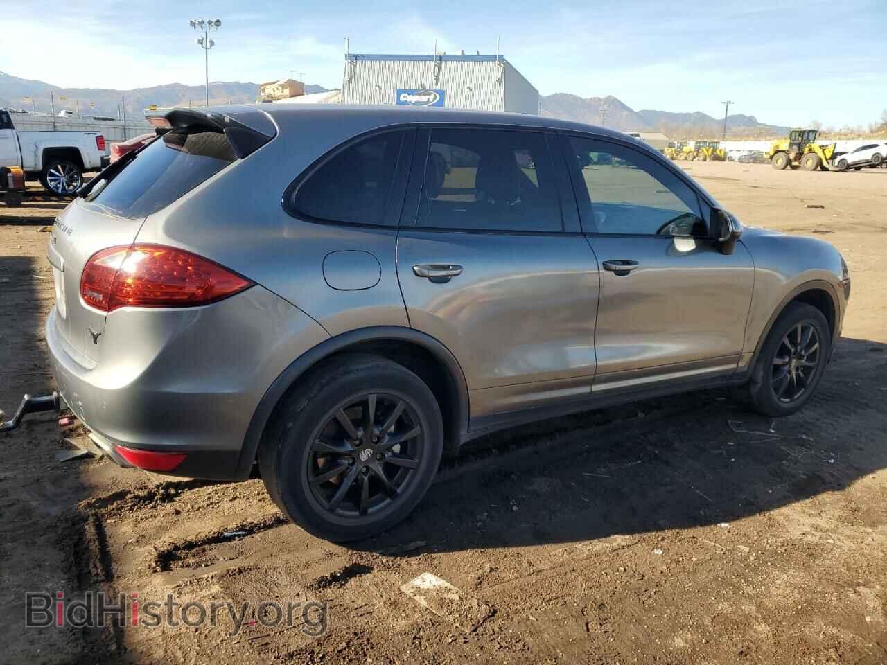 2011 PORSCHE CAYENNE - VIN: WP1AB2A22BLA43359 - Фото 3