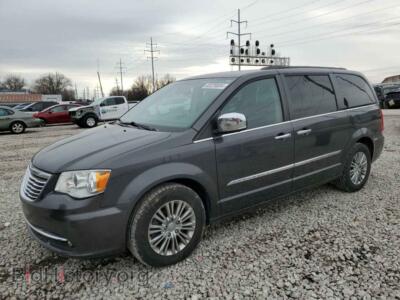 2015 Chrysler MINIVAN Touring L, серый — VIN 2C4RC1CG3FR513979, Copart