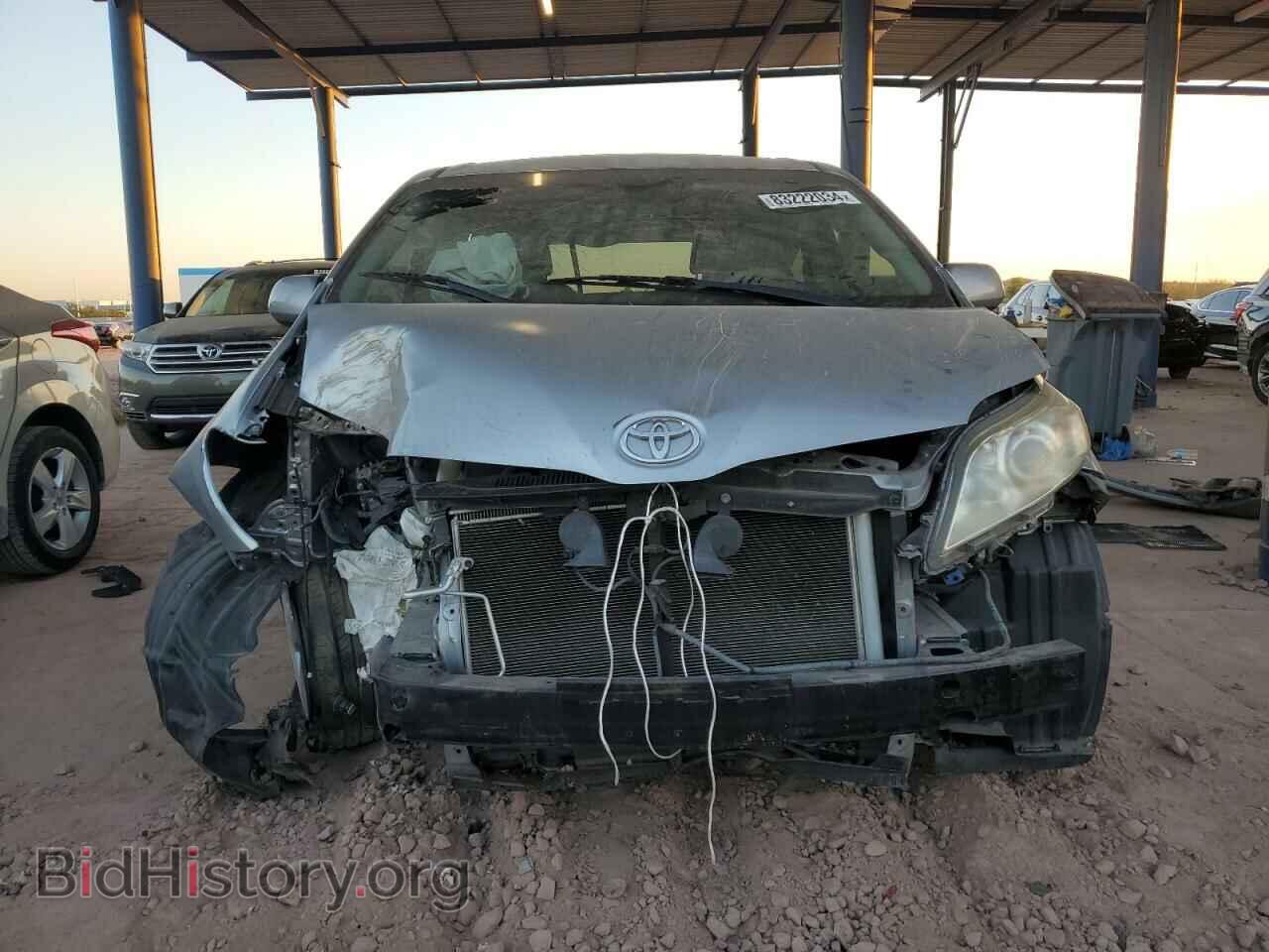 2011 TOYOTA All Models - VIN: 5TDKK3DC8BS099577 - Photo 5
