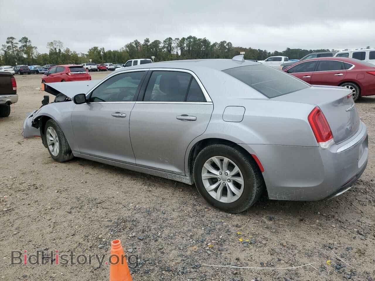 2016 CHRYSLER 300 - VIN: 2C3CCAAG0GH128464 - Фото 2