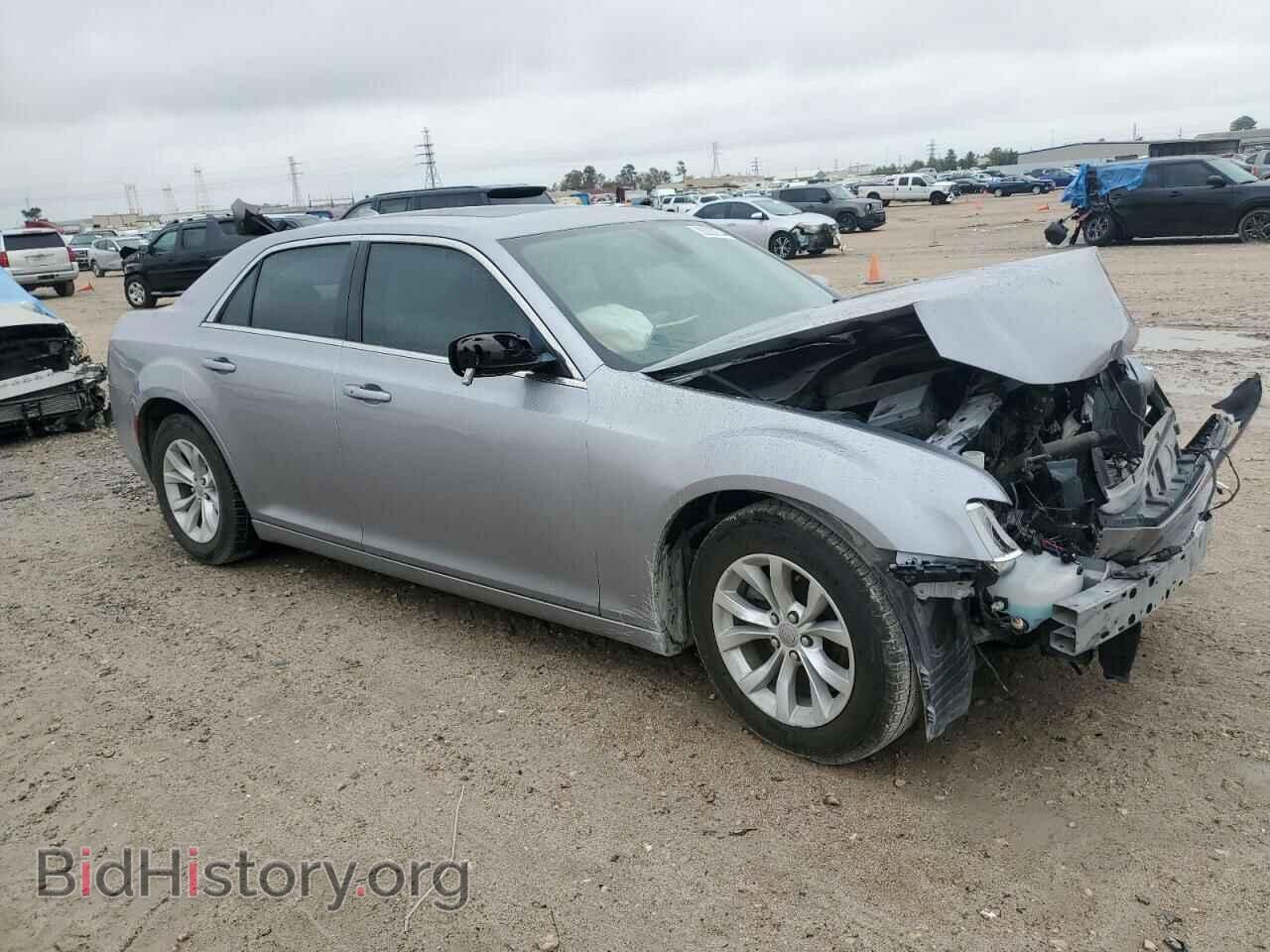 2016 CHRYSLER 300 - VIN: 2C3CCAAG0GH128464 - Фото 4