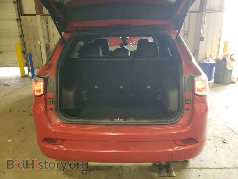 2022 Jeep COMPASS (VIN 3C4NJDCB7NT133114) — фото 6 из 13