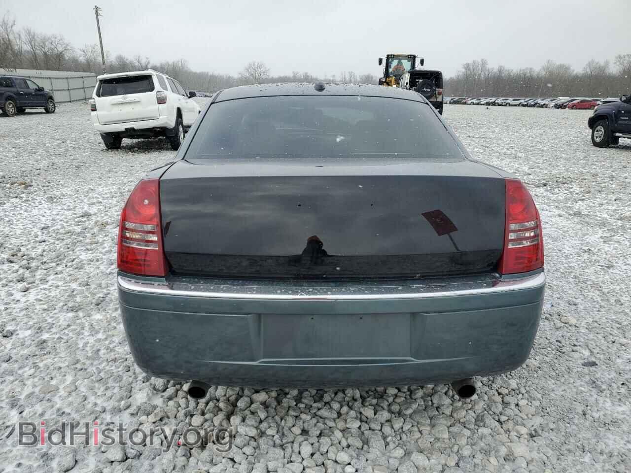 2006 CHRYSLER 300 - VIN: 2C3KA63H26H104640 - Фото 6
