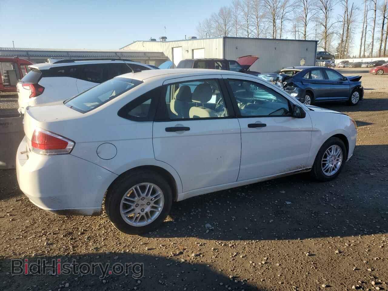 2011 FORD FOCUS - VIN: 1FAHP3FN3BW203151 - Фото 3