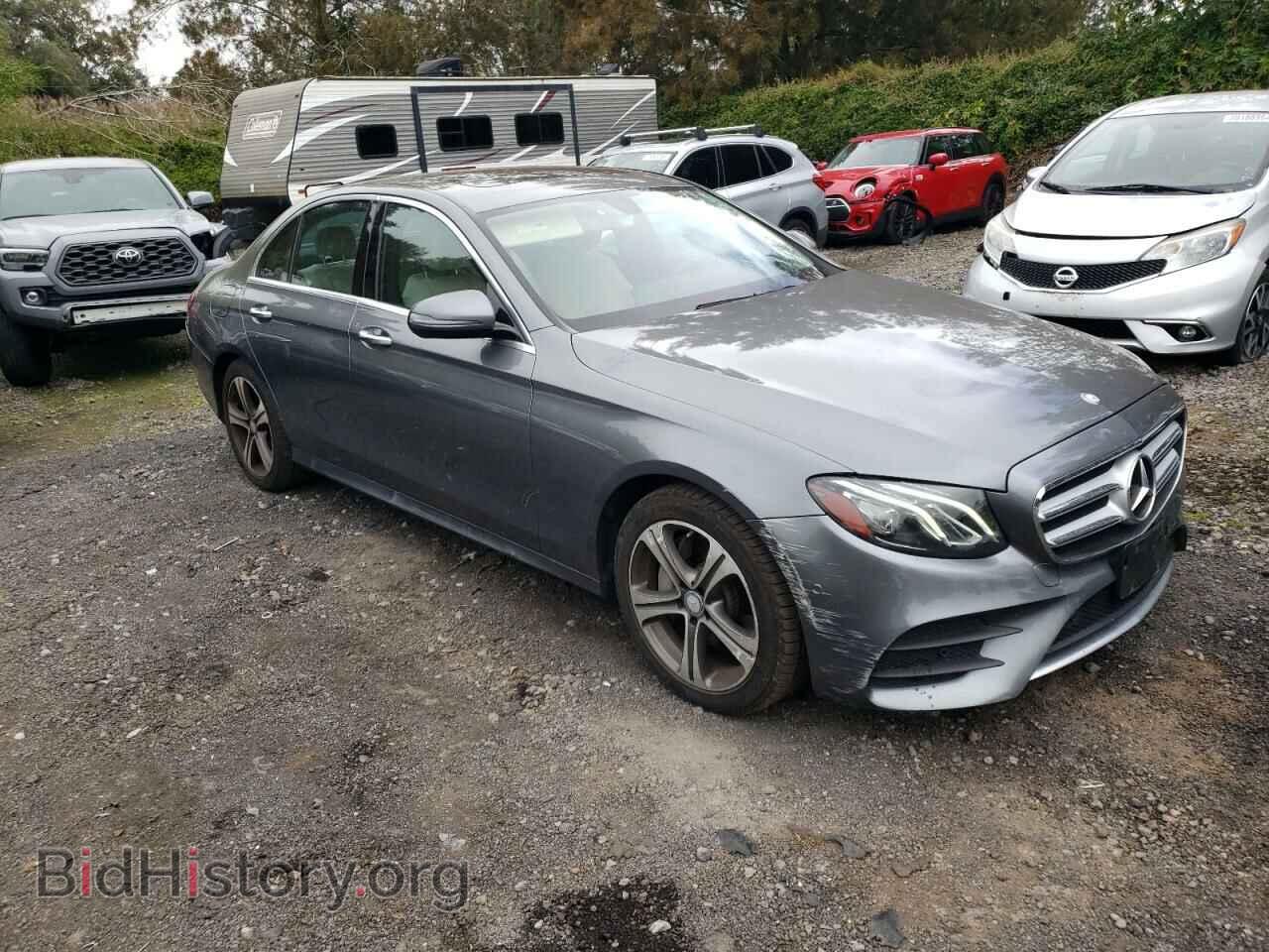 2017 MERCEDES-BENZ E-CLASS - VIN: WDDZF4KB6HA136575 - Фото 4