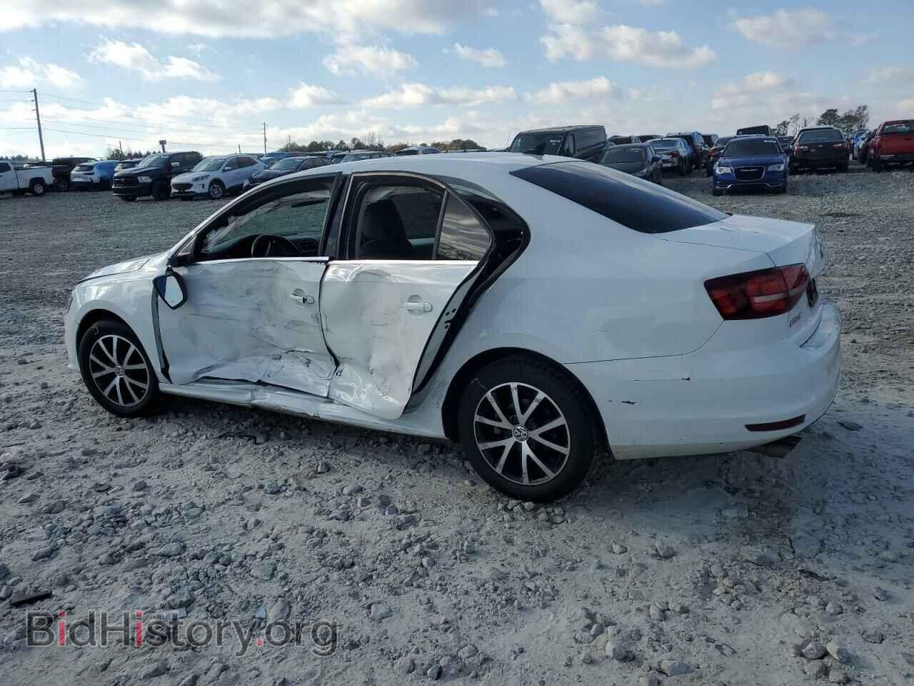 2017 VOLKSWAGEN JETTA - VIN: 3VWDB7AJ7HM271168 - Фото 2