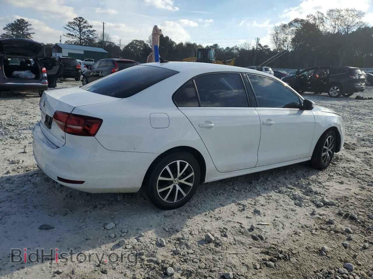 2017 VOLKSWAGEN JETTA - VIN: 3VWDB7AJ7HM271168 - Фото 3