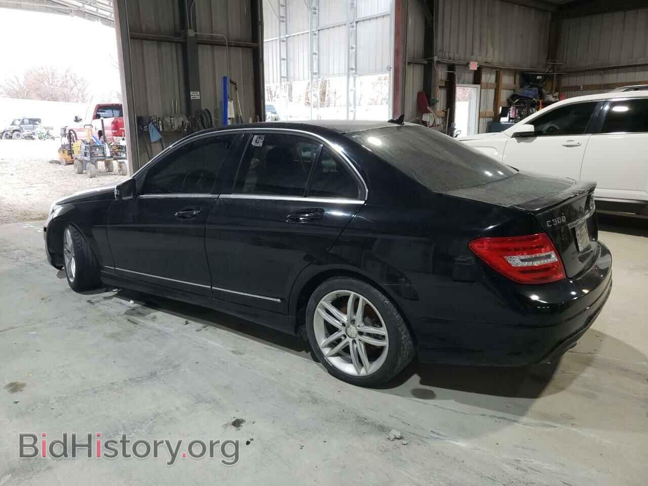 2013 MERCEDES-BENZ C-CLASS - VIN: WDDGF8ABXDR288113 - Фото 2