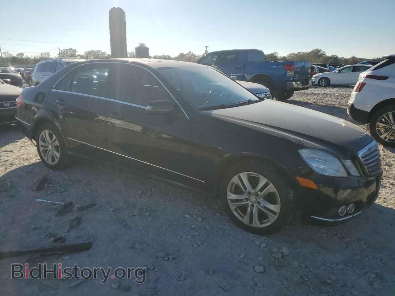 2011 MERCEDES-BENZ E-CLASS - VIN: WDDHF8HB9BA372428 - Фото 4