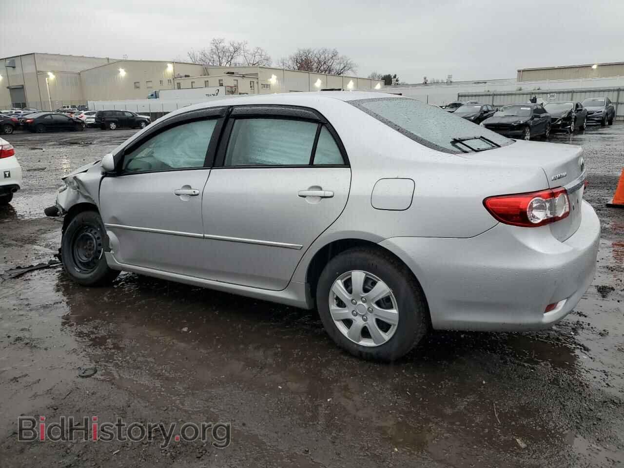 2011 TOYOTA COROLLA - VIN: 2T1BU4EE3BC747027 - Фото 2