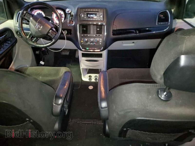 2016 Dodge CARAVAN (VIN 2C4RDGBG0GR107726) — photo 8 of 13