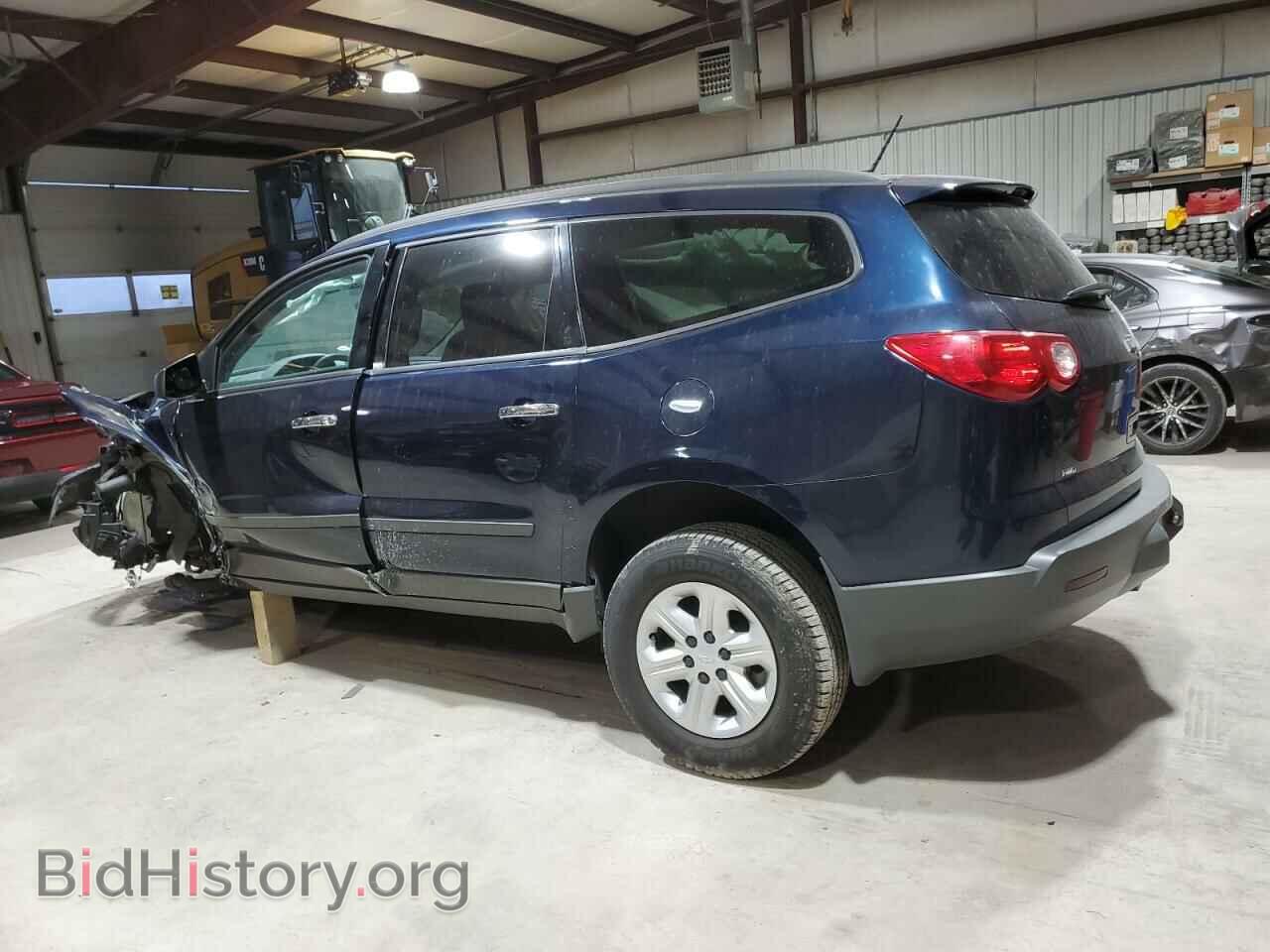 2012 CHEVROLET TRAVERSE - VIN: 1GNKVFED2CJ229584 - Фото 2