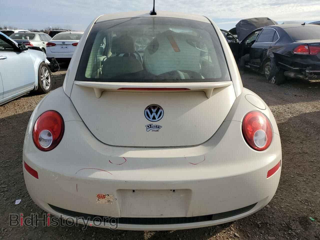 2010 VOLKSWAGEN BEETLE - VIN: 3VWPW3AG2AM032647 - Фото 6