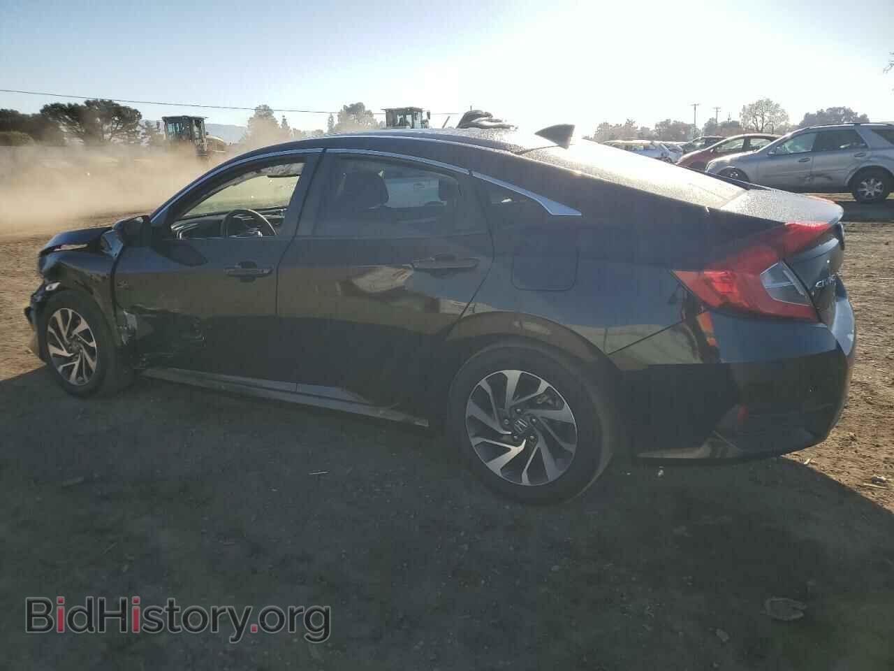 2018 HONDA CIVIC - VIN: 2HGFC2F70JH606303 - Фото 2