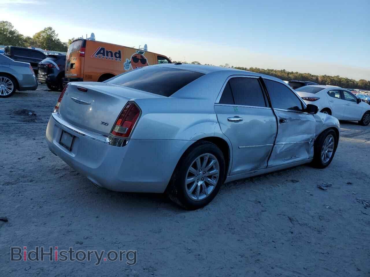 2012 CHRYSLER 300 - VIN: 2C3CCACG5CH310717 - Фото 3