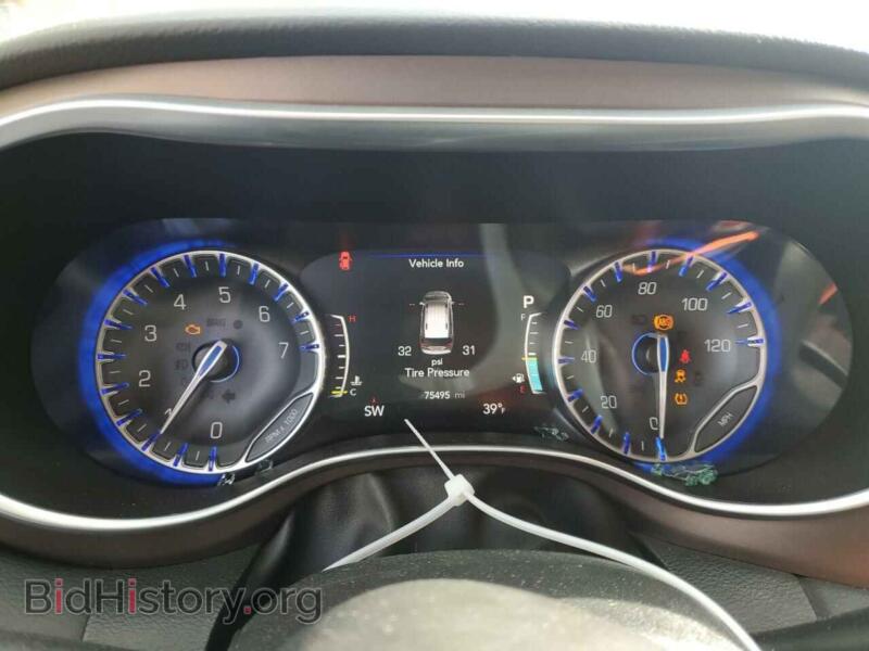 2017 Chrysler PACIFICA (VIN 2C4RC1EG9HR757734) — фото 9 из 13