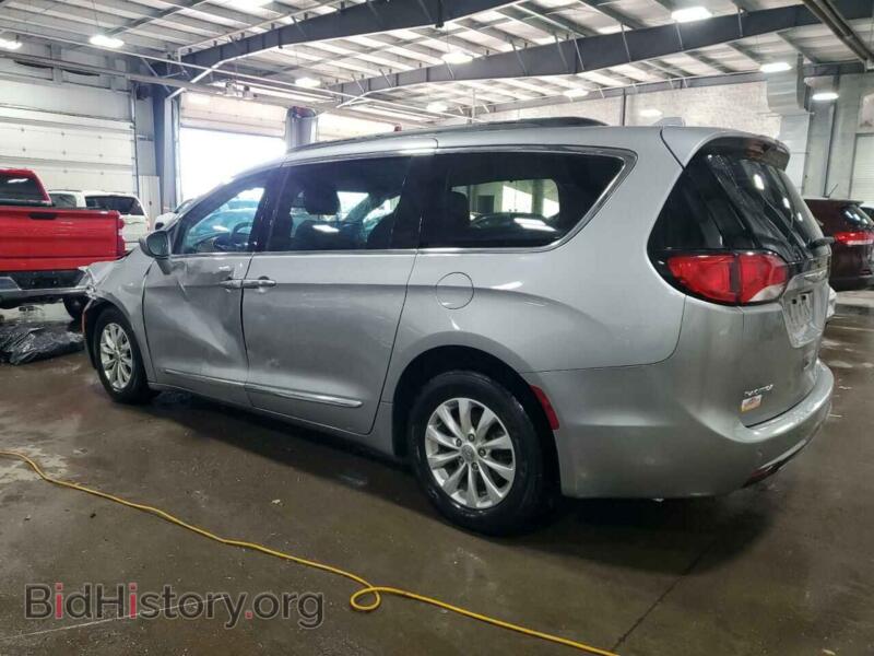 2017 Chrysler PACIFICA (VIN 2C4RC1BG3HR569117) — фото 2 из 13