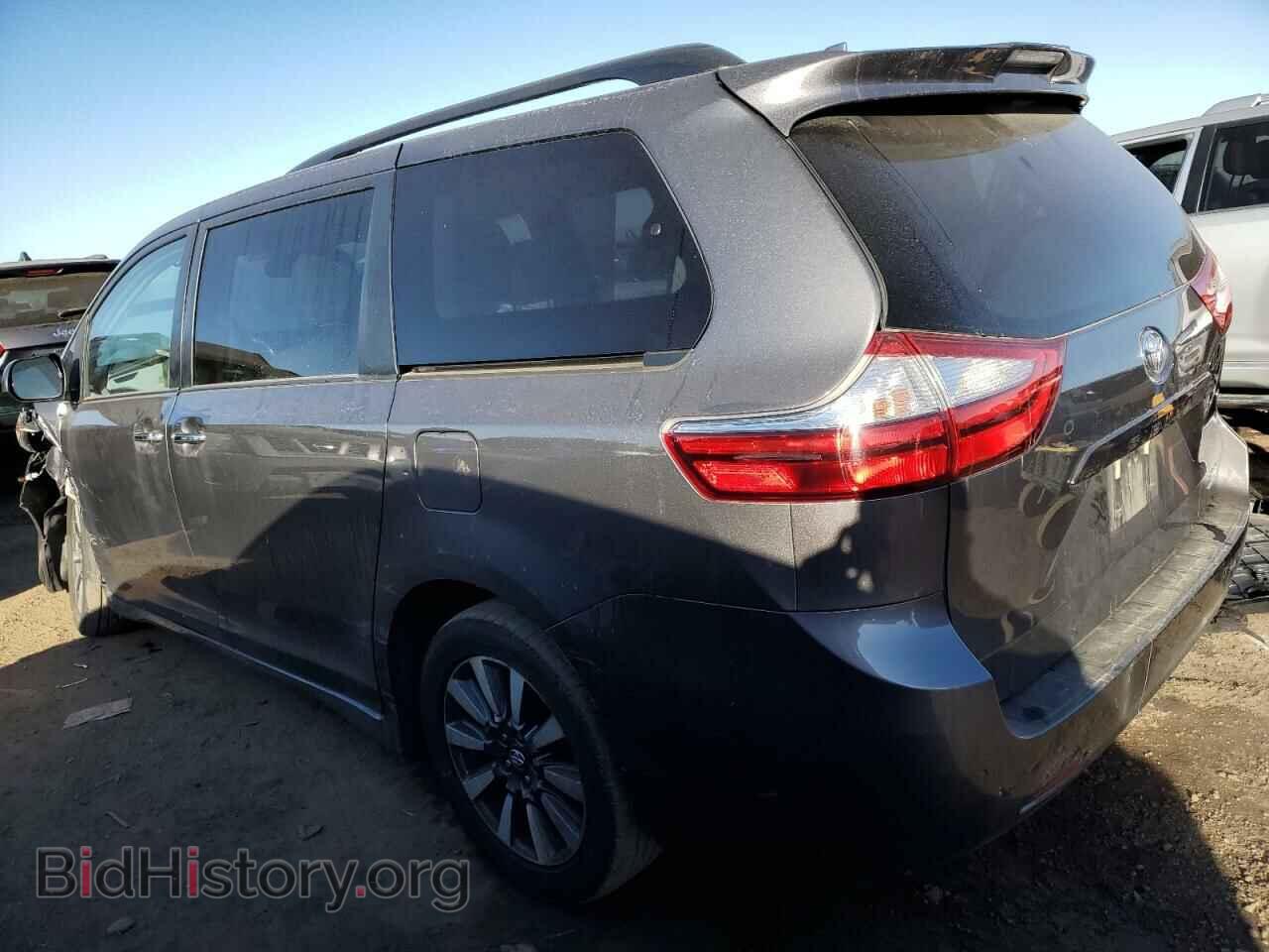 2018 TOYOTA All Models - VIN: 5TDDZ3DC8JS209708 - Фото 2