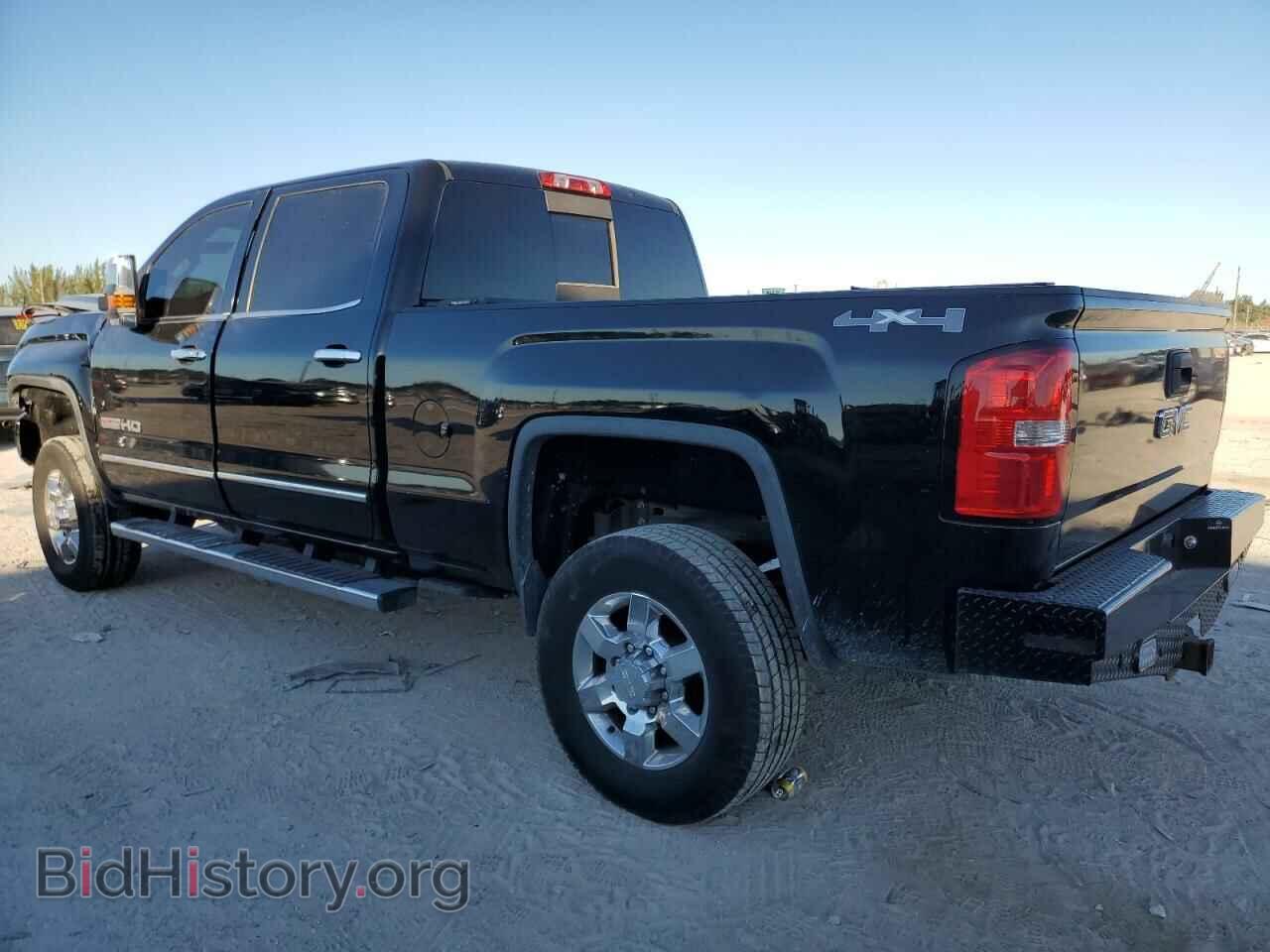 2015 GMC ALL Models - VIN: 1GT423E81FF608241 - Фото 2