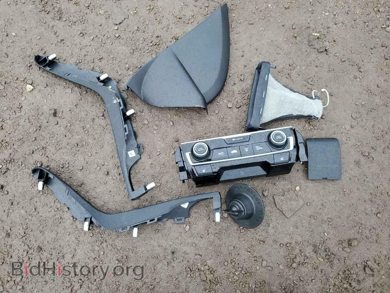2018 HONDA CIVIC - VIN: 2HGFC2F81JH032111 - Photo 12