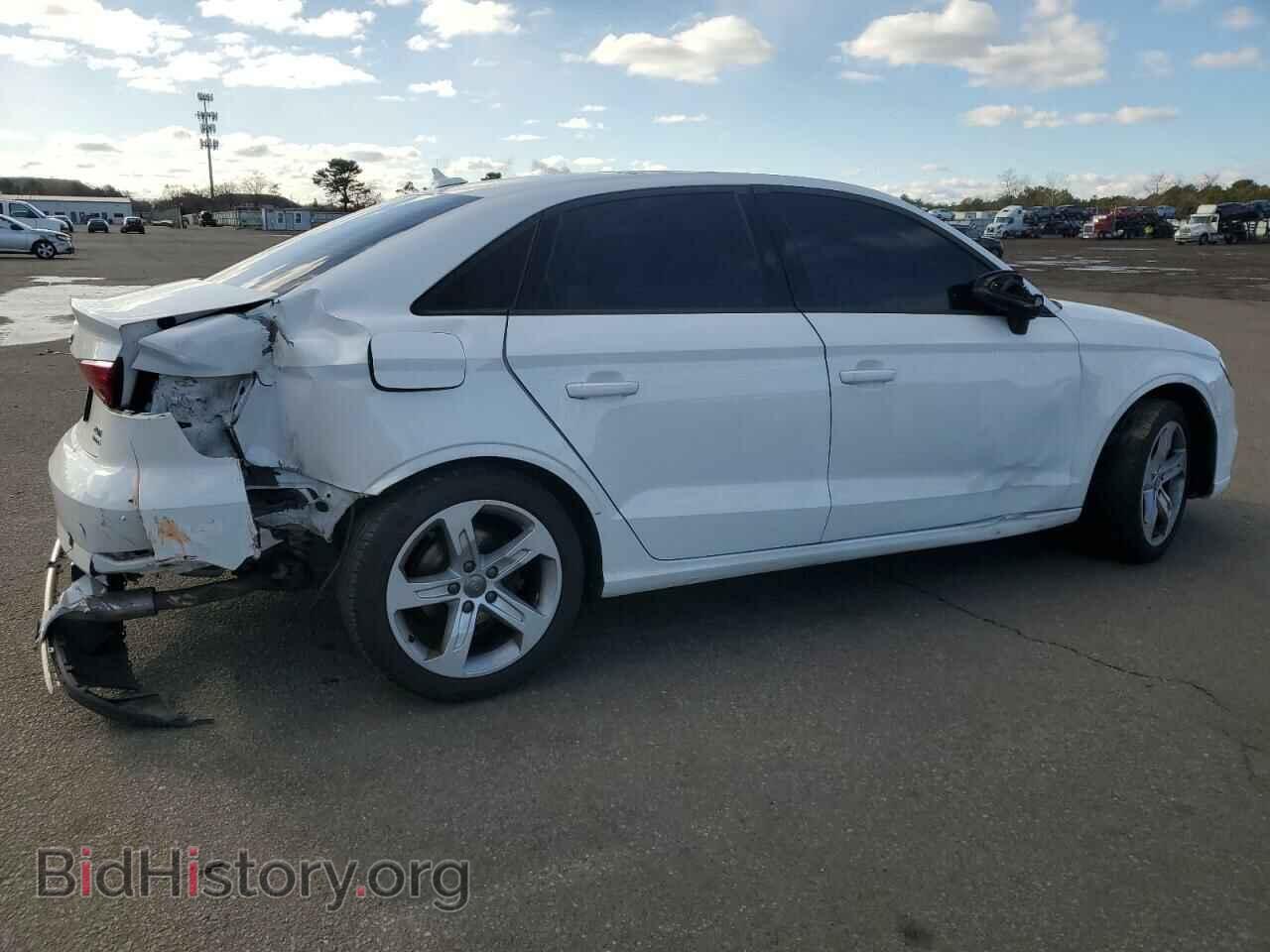 2018 AUDI A3 - VIN: WAUB8GFF7J1045189 - Фото 3