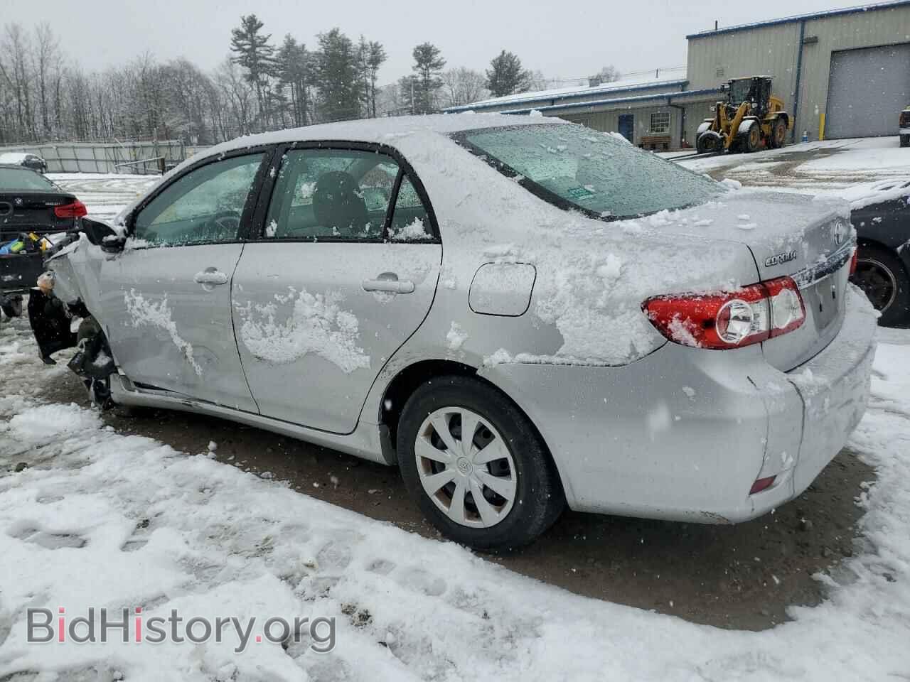 2011 TOYOTA COROLLA - VIN: 2T1BU4EE0BC551174 - Фото 2