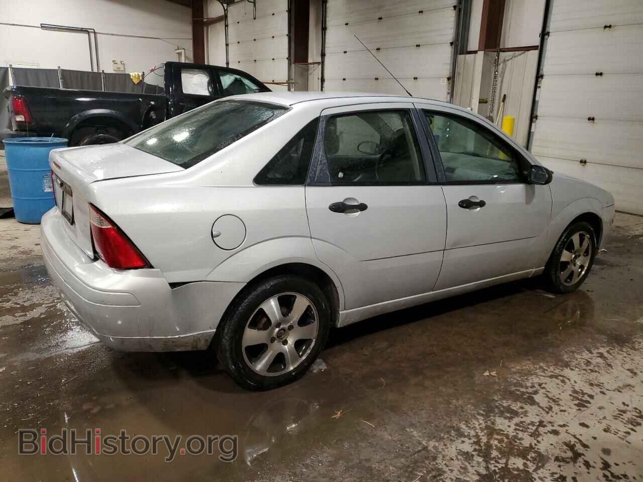 2007 FORD FOCUS - VIN: 1FAFP34N67W362537 - Фото 3