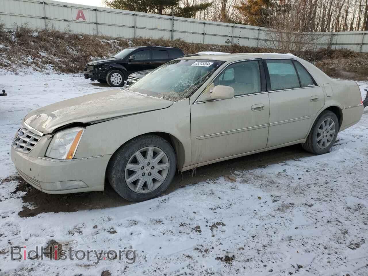 Photo 1G6KH5E69BU110863 - CADILLAC DTS 2011