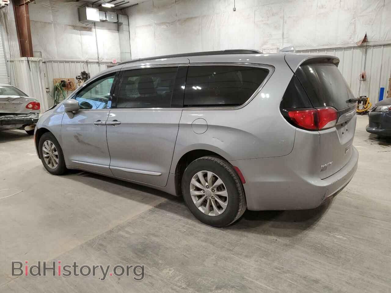 2017 CHRYSLER PACIFICA - VIN: 2C4RC1BG1HR720424 - Фото 2