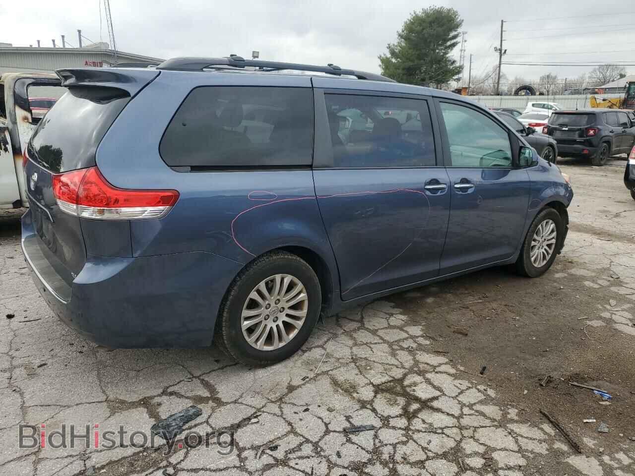 2014 TOYOTA All Models - VIN: 5TDYK3DC8ES517165 - Фото 3
