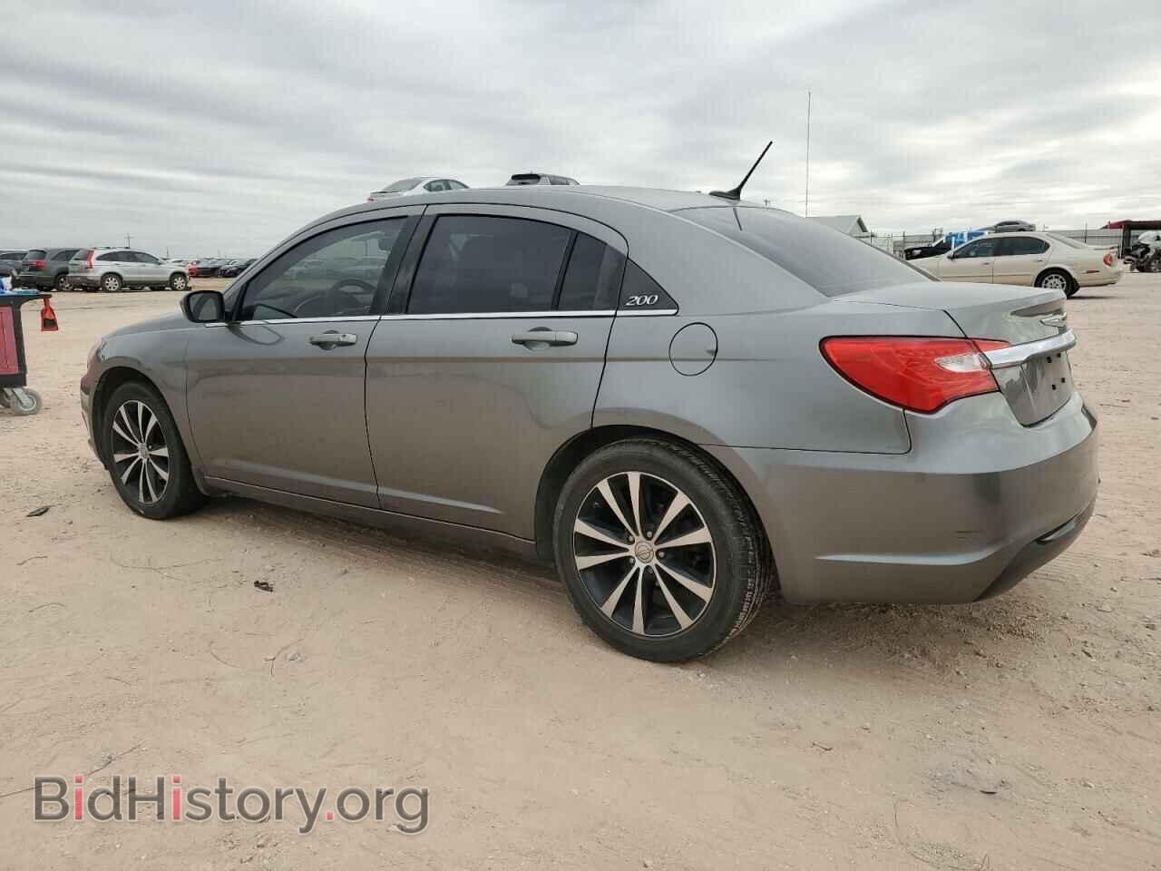 2013 CHRYSLER 200 - VIN: 1C3CCBBB8DN595742 - Фото 2