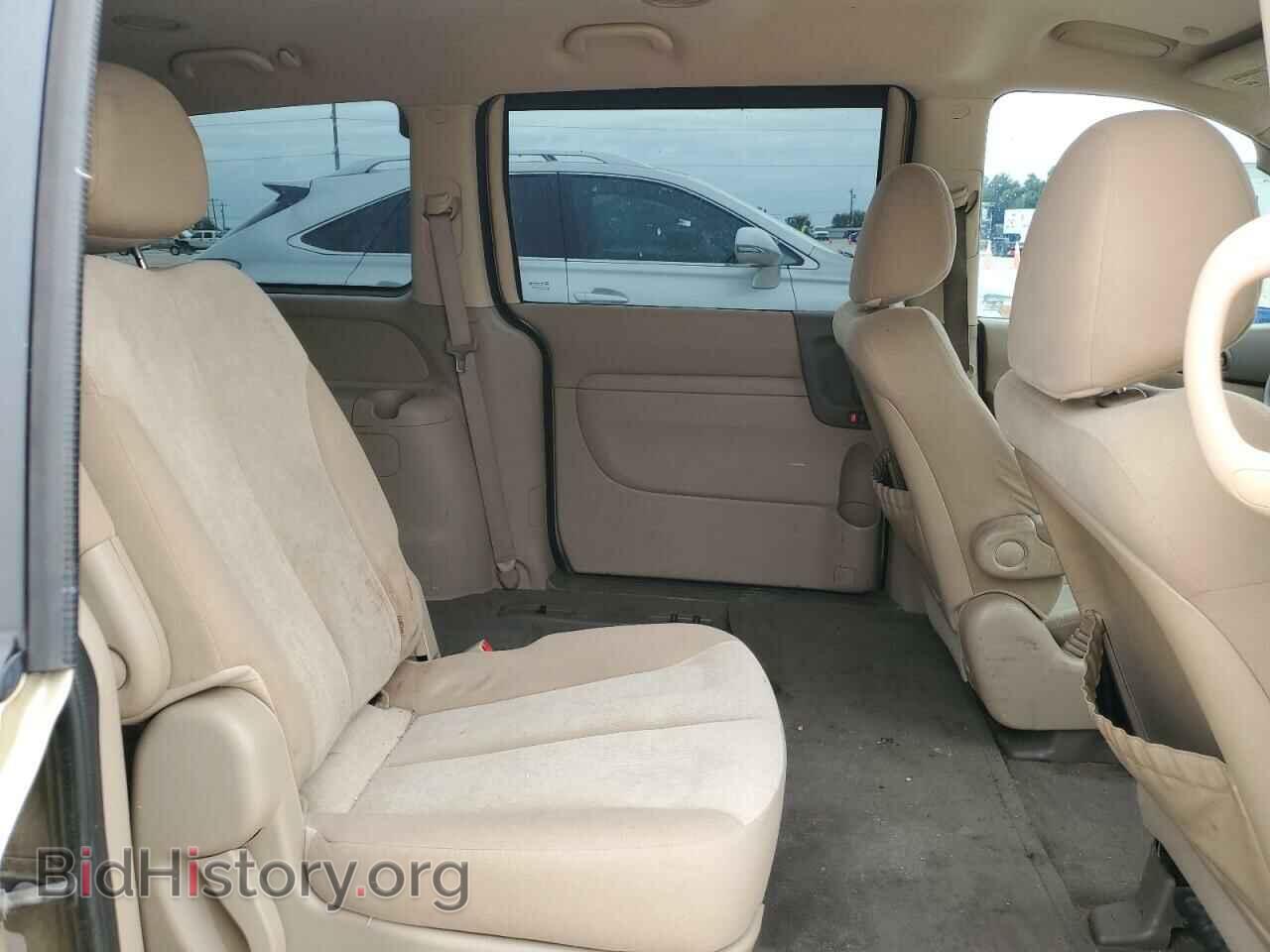 2011 KIA All Models - VIN: KNDMG4C71B6384075 - Фото 11