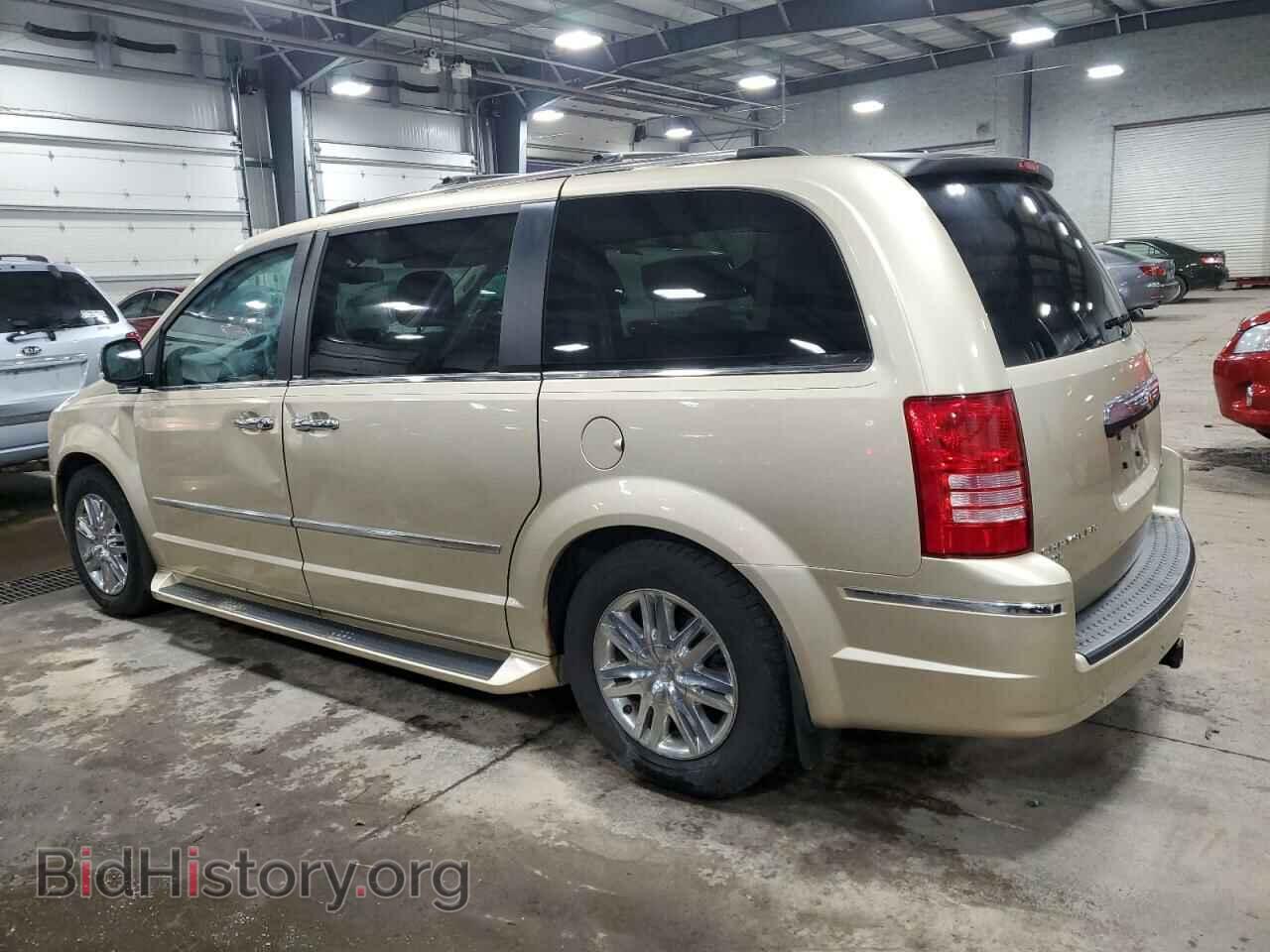 2010 CHRYSLER MINIVAN - VIN: 2A4RR7DX2AR322430 - Фото 2